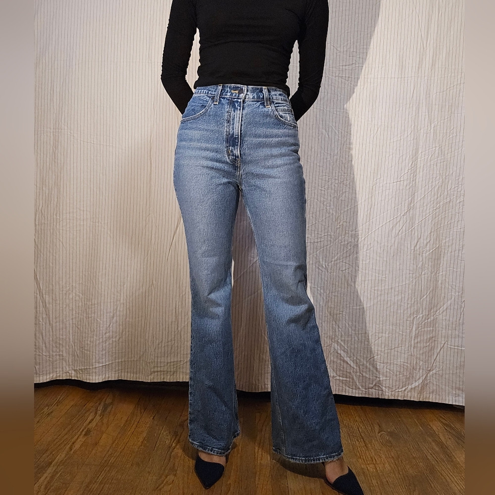 Levi's 70s High Rise Flare Medium Wash Jeans